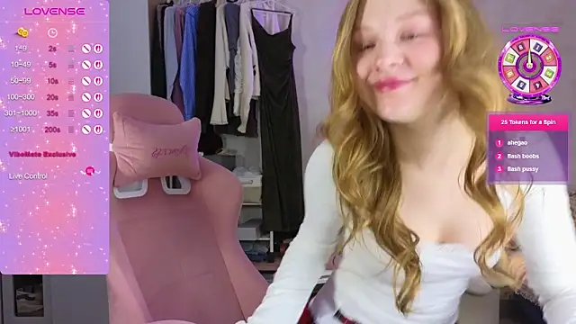 GoldenSunBunny online show from March 21, 2:05 am