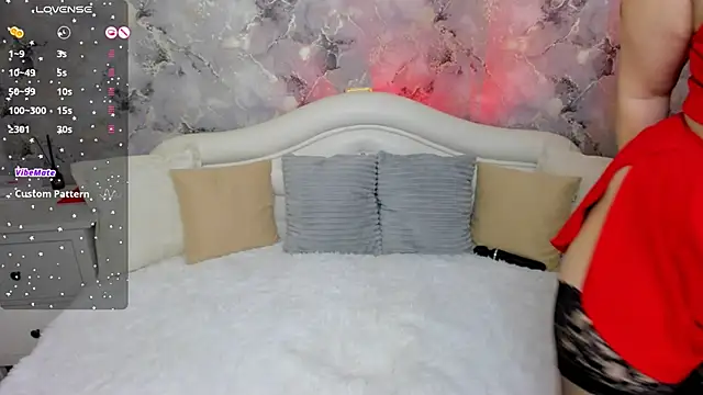 ScarlettVaughn online show from April 10, 7:57 am