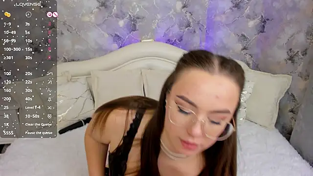 ScarlettVaughn online show from April 23, 9:52 am