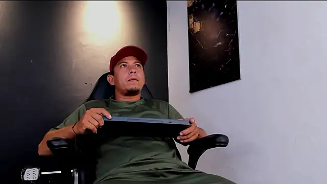 Dante212 Vibes online show from March 19, 9:02 am