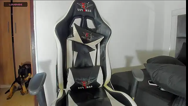 Thaliana Jaramillo online show from April 13, 2:44 pm