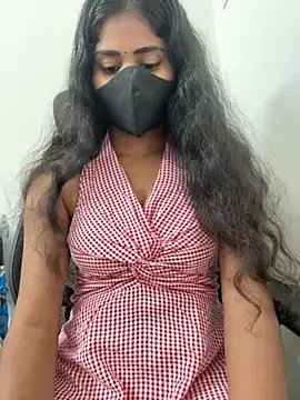 sexy-riyaa43 online show from April 24, 3:36 pm