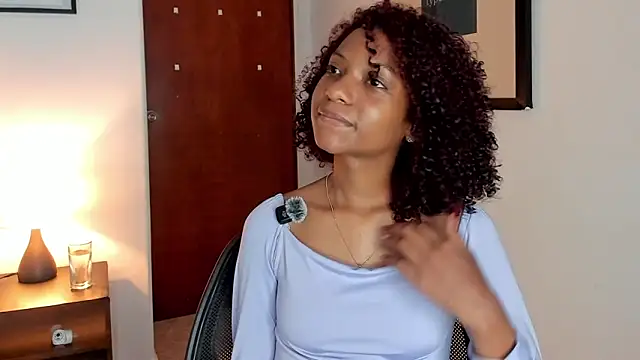 marian h online show from April 12, 1:43 am