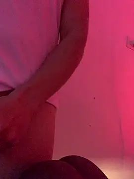 hpcouplee420 online show from April 16, 9:54 am