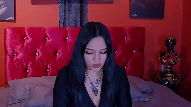 Val viixen online show from April 14, 1:39 pm