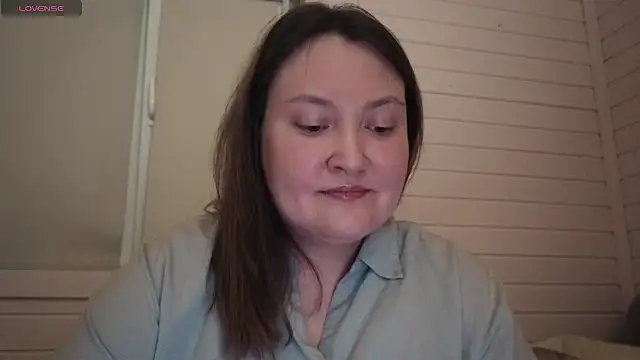 elegant pleasure online show from April 4, 9:12 pm