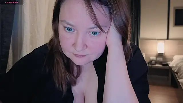 elegant pleasure online show from April 13, 3:06 pm