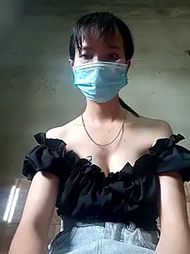-Trang- online show from April 20, 7:33 am