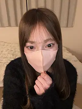 liz 05 online show from April 27, 12:36 pm