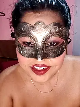 Snapshot of Maskedcurves chatting on April 20, 7:00 am Maskedcurves online show from April 20, 7:00 am
