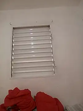 La ReynaZendeya online show from April 21, 9:17 pm