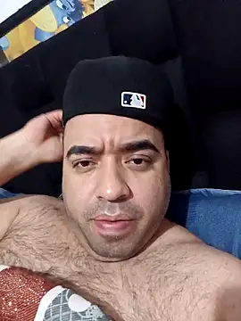 Snapshot of Alfonsovid chatting on April 5, 1:47 am Alfonsovid online show from April 5, 1:47 am