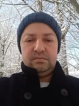 Snapshot of Luceriusbigass chatting on December 12, 11:18 am Luceriusbigass online show from December 12, 11:18 am