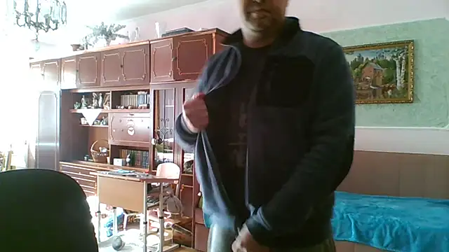 Snapshot of Luceriusbigass chatting on February 23, 12:16 pm Luceriusbigass online show from February 23, 12:16 pm