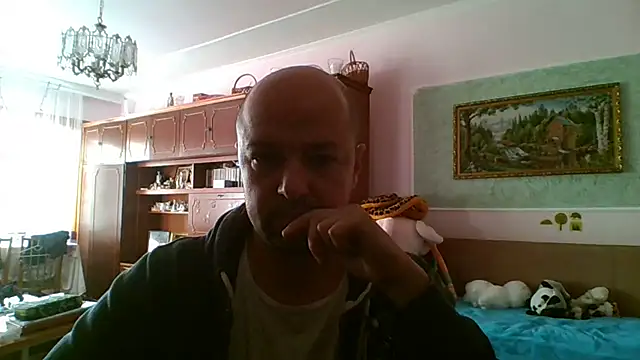 Snapshot of Luceriusbigass chatting on September 27, 2:55 pm Luceriusbigass online show from September 27, 2:55 pm