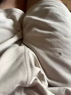 italianboy20cm online show from April 14, 9:15 am