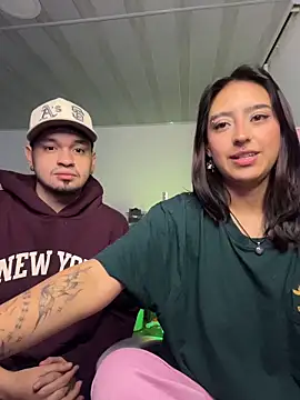 hotlatinocouple   online show from April 17, 6:49 am