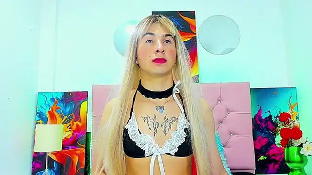 SolHiltton online show from April 20, 8:43 pm