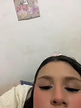 aleja-lopez online show from April 16, 11:51 pm