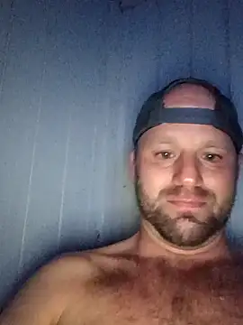 awagner1983 online show from April 30, 7:42 pm