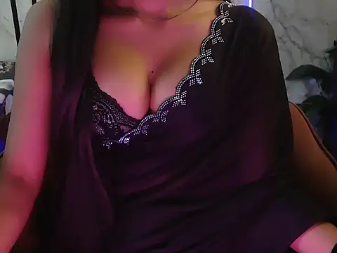 shreya    online show from May 16, 5:48 am
