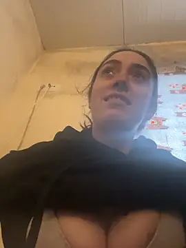 Snapshot of miss_bbyxxx chatting on February 25, 11:42 am miss bbyxxx online show from February 25, 11:42 am