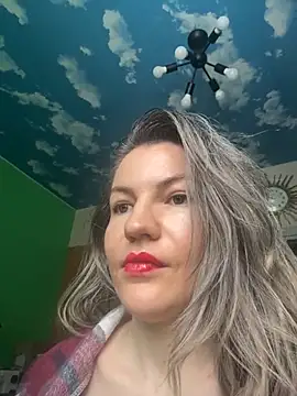 evaprolove online show from April 15, 9:49 am