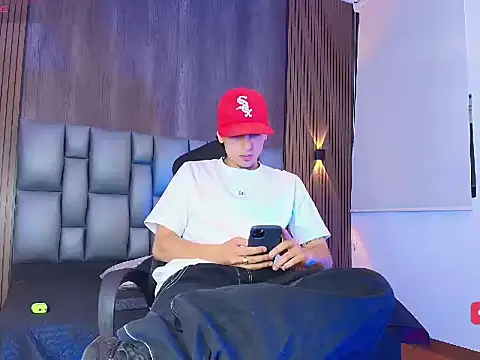 mohamed malik online show from May 8, 11:04 am