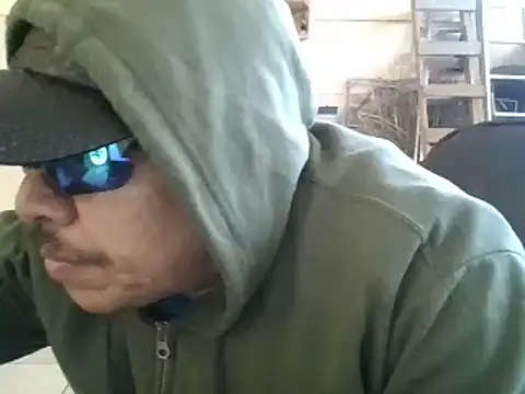 Snapshot of Oskr2024XXX chatting on February 6, 3:41 pm Oskr2024XXX online show from February 6, 3:41 pm