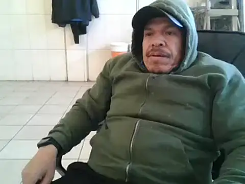 Snapshot of Oskr2024XXX chatting on February 8, 6:33 pm Oskr2024XXX online show from February 8, 6:33 pm