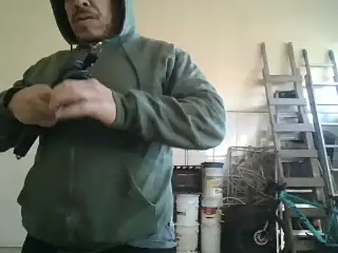 Snapshot of Oskr2024XXX chatting on February 9, 2:07 pm Oskr2024XXX online show from February 9, 2:07 pm