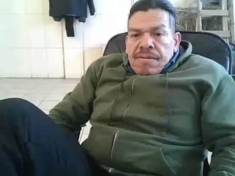 Snapshot of Oskr2024XXX chatting on February 12, 8:18 pm Oskr2024XXX online show from February 12, 8:18 pm