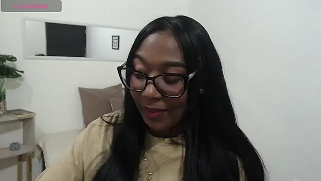 Chell Ivy online show from April 15, 3:30 pm