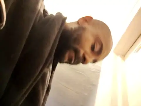 awwbabyyes77 online show from April 16, 1:45 pm