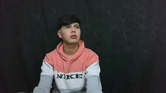 Snapshot of Felipe_Kold chatting on May 12, 2:52 am Felipe Kold online show from May 12, 2:52 am