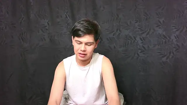 Snapshot of Felipe_Kold chatting on May 27, 1:57 am Felipe Kold online show from May 27, 1:57 am