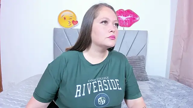 Barbara Daniels online show from April 21, 6:44 pm