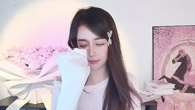 Moon-66 online show from April 18, 3:27 pm