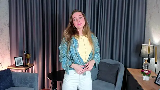 KaraCose online show from May 3, 2:06 am