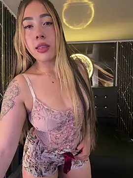 ManuelaVlez online show from April 21, 2:51 am