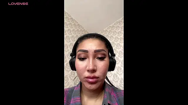 MadelineKiss  online show from April 22, 1:41 am