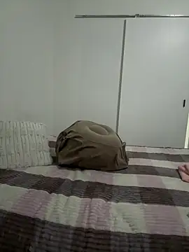 pinkybitch online show from April 21, 8:44 pm