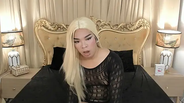 OliviaRoxy online show from May 26, 8:32 am