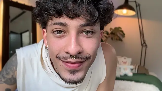 Noah and Steven online show from April 30, 3:18 pm