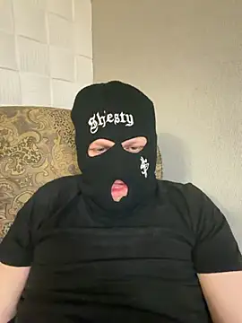 Leoncattt online show from April 19, 8:00 pm