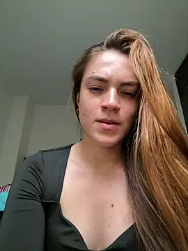  EmmaDavis  online show from June 5, 9:42 pm