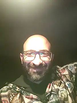 tatuatoreveneto online show from April 20, 9:49 pm