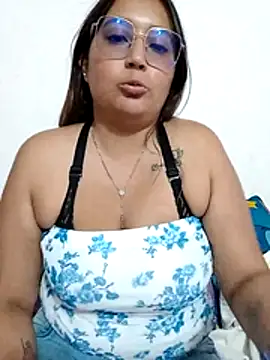 valeriaherre online show from April 21, 10:45 pm