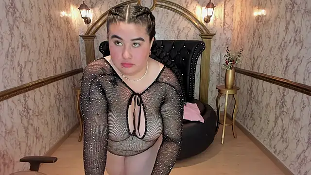 CamilaPietri online show from May 6, 8:47 pm
