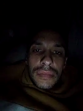Snapshot of paulo90antone chatting on June 26, 4:50 am paulo90antone online show from June 26, 4:50 am
